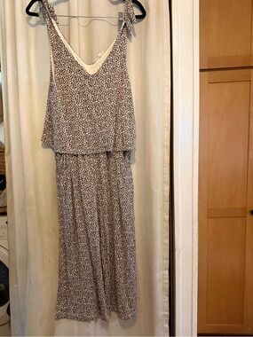 Studio B by Bobeau Leopard Print Cropped Wide Leg Jumpsuit Size M